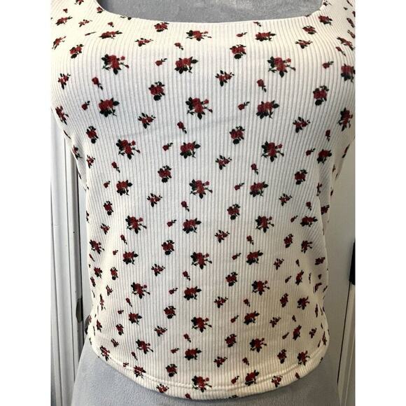 LIVE IN THE MOMENT Floral Print Cropped Tee Peasant Square Neck L Y2k Delicate - Picture 2 of 8